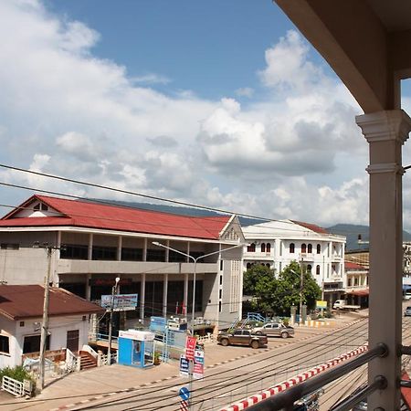 Alisa pensión Pakse Exterior foto